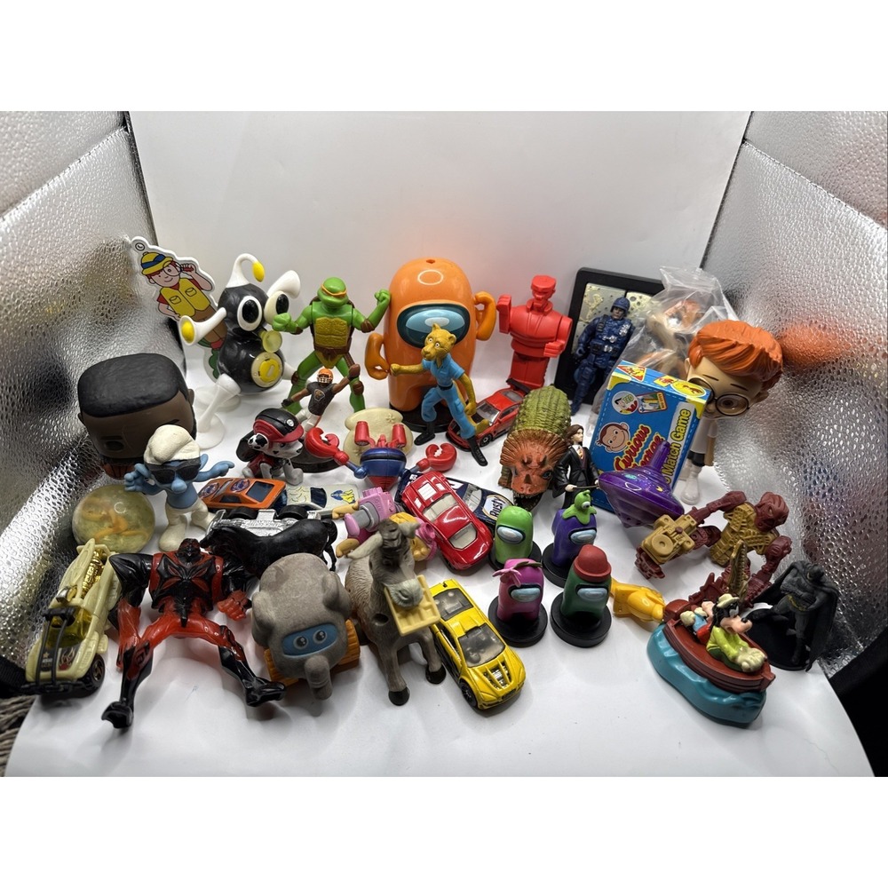 Lot of 40Action Figures Small Kid Toy Ninja Turtle, Smurf, Hot Wheel